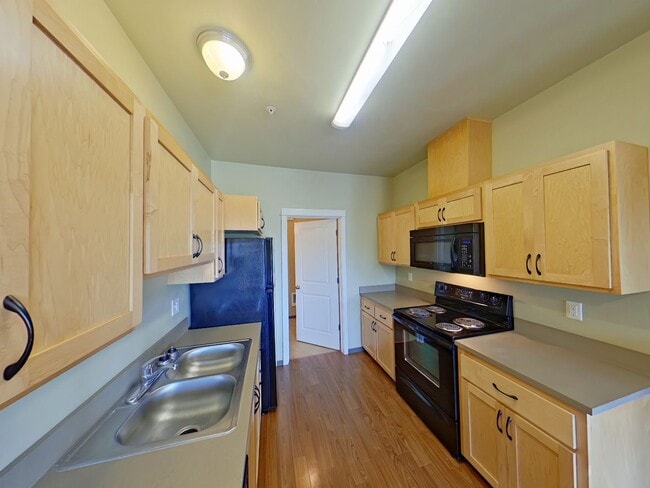 Photo - 1991 Oak St Unidad 113 East 20th Ave