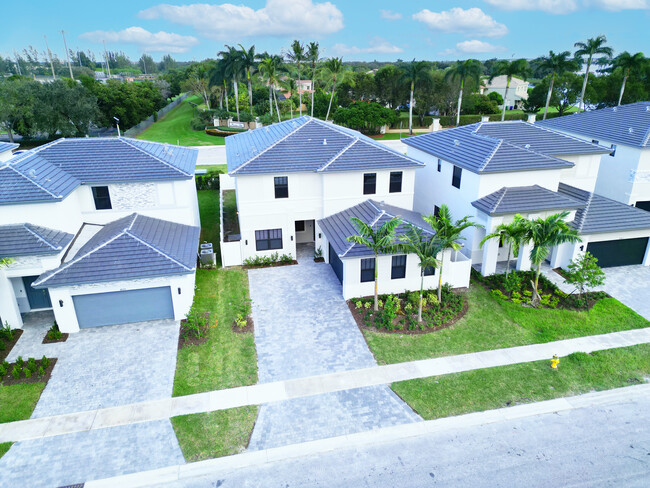 Photo - 17335 SW 41st St House