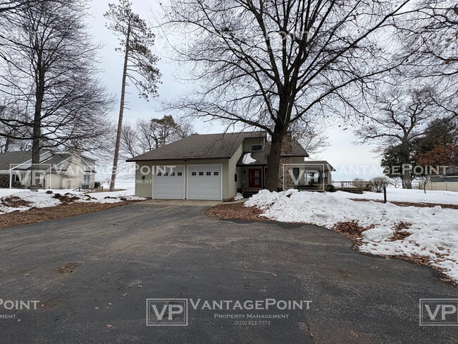 Photo - N1814 Shore Dr