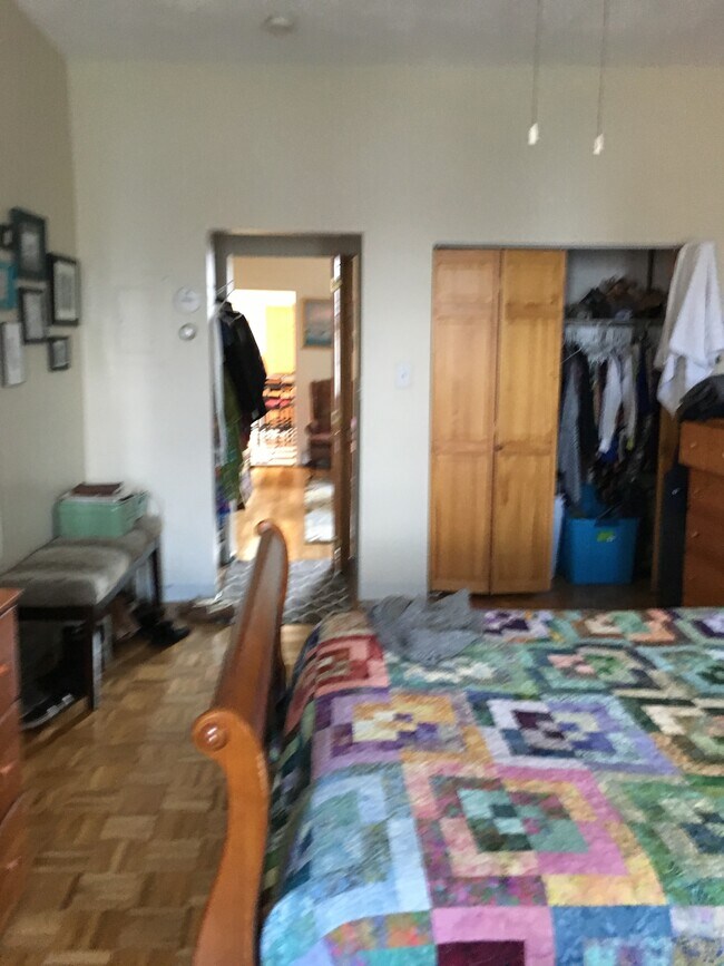 Photo - 125 London St Unidad Apartment 2