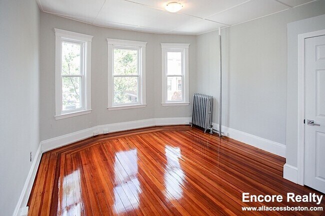 Photo - 42 William St Unit 4