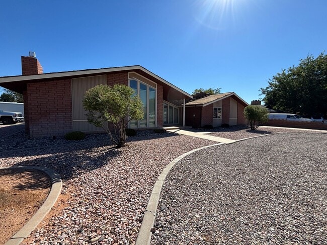 Photo - SPACIOUS REMODELED HOME FOR RENT!