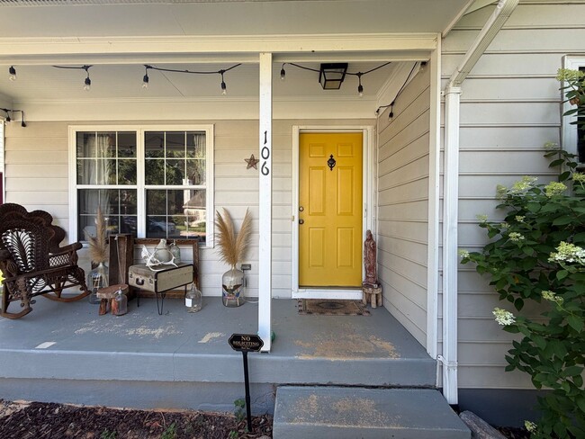 Photo - 106 Westwood Cir