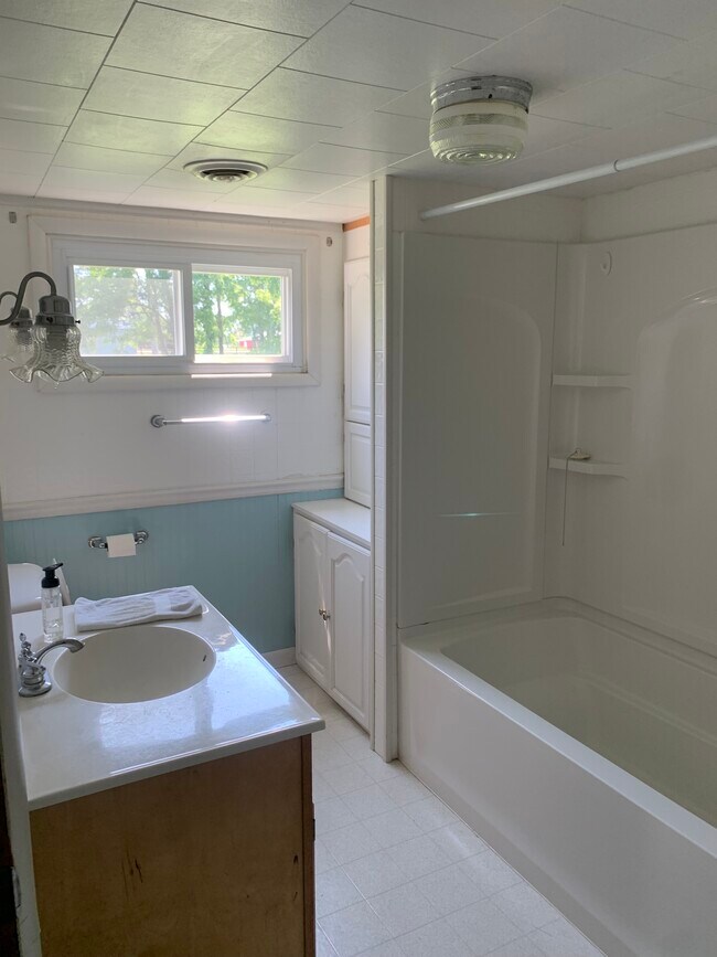 Photo - 608 Wilson St