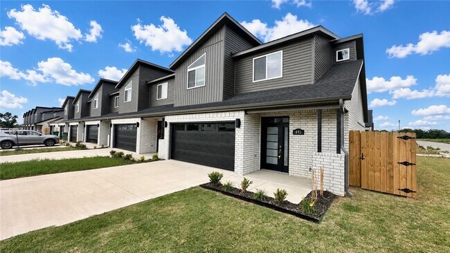 Building Photo - 491 Azurite Rd