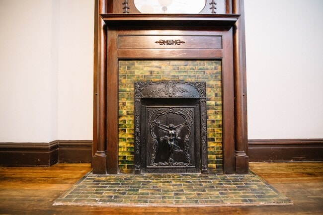 Photo - 3151 Arsenal St