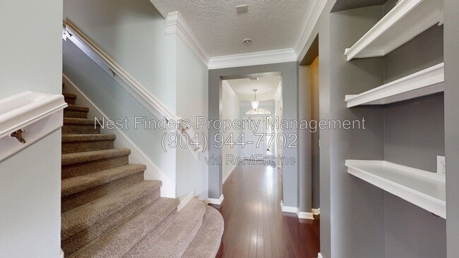 Photo - 112 Woodfield Ln