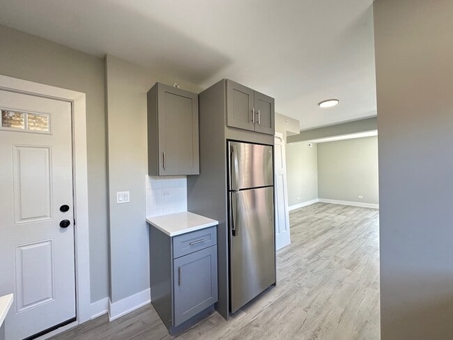 Photo - 1144 Oak Ave Unit W4