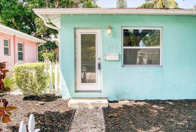 Photo - 714 8th Ave N