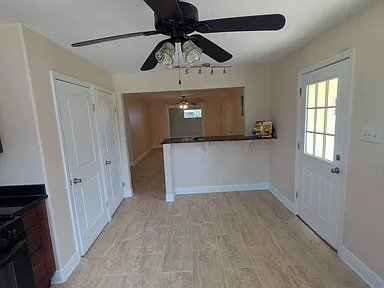 Photo - 5011 Warren Dr