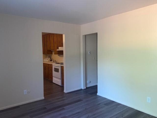 Photo - 305 Columbia Rd