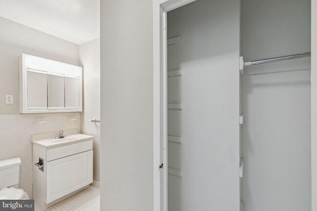 Photo - 135 S 19th St Unit 1402