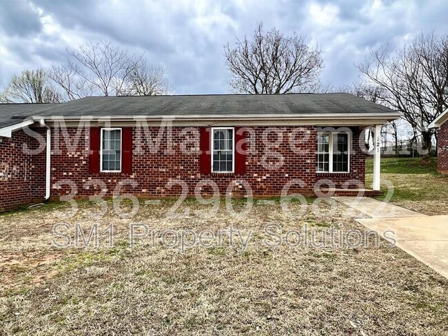 Building Photo - 121 Thomas St