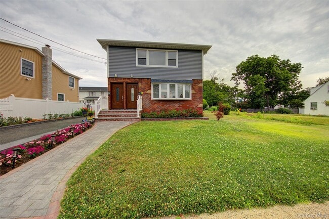 Photo - 1322 G St Unit 2