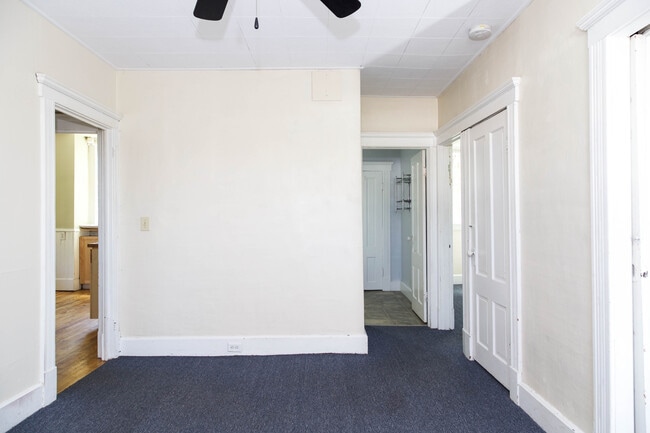 1-5 Pine Pl