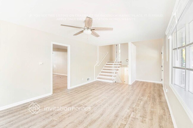 3938 Somerdale Ln