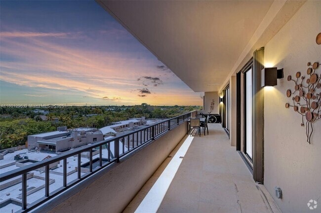 Building Photo - 151 Crandon Blvd Unit 525 Rental