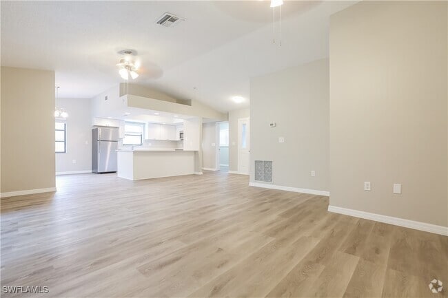 Building Photo - 987 Auburn Rd Rental