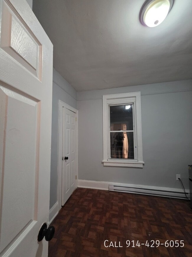 Photo - 52 William St Unit 2