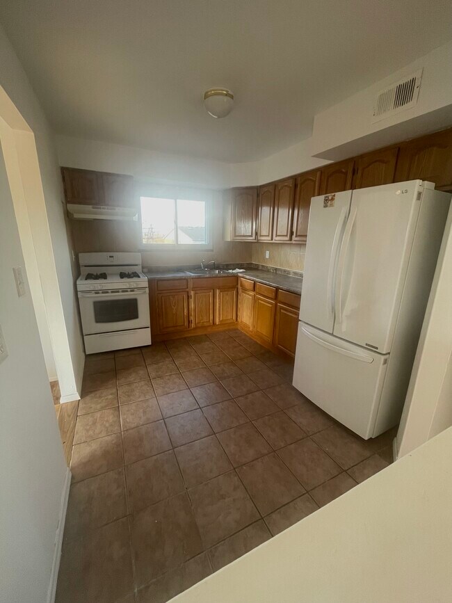 Photo - 37 Cedarwood Ct Unidad 2