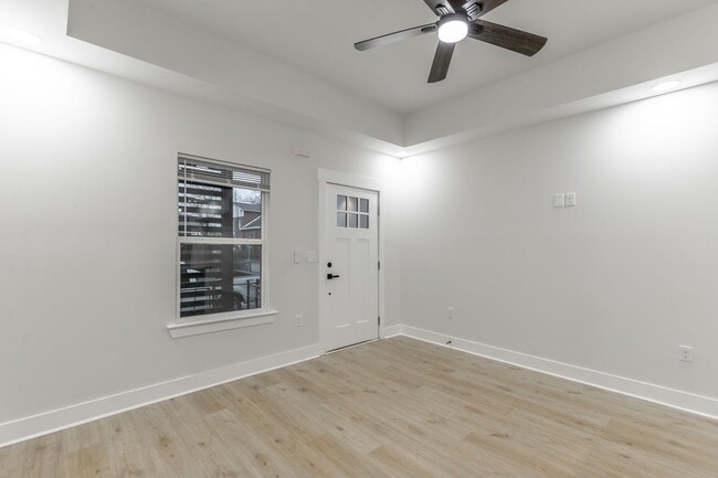 Photo - 1124 Garfield St Unit B