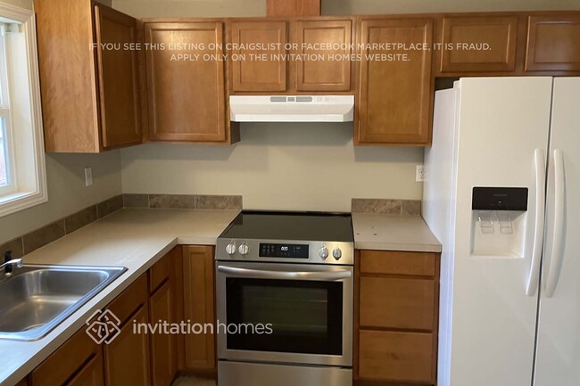 Photo - 8611 121st St SW