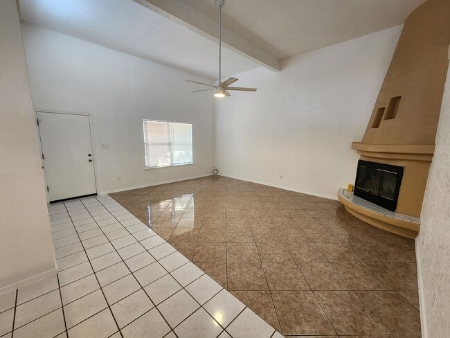 Photo - 2082 Pinecone Way