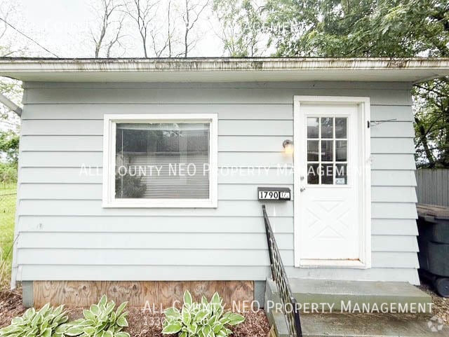 Building Photo - 1790 Ford Ave Rental