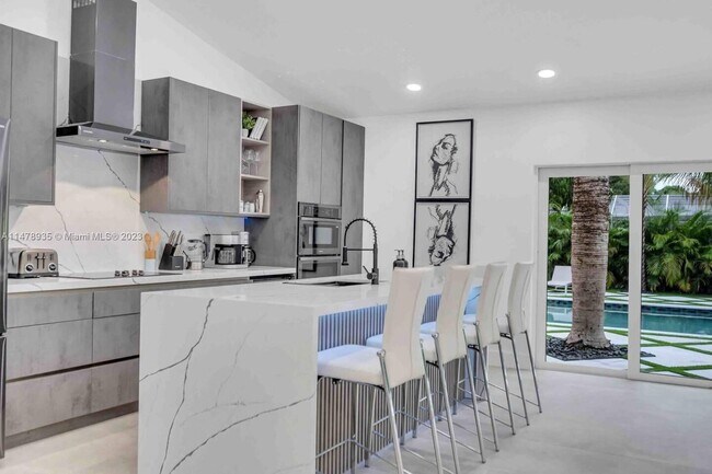 Photo - 15001 NE 9th Ave