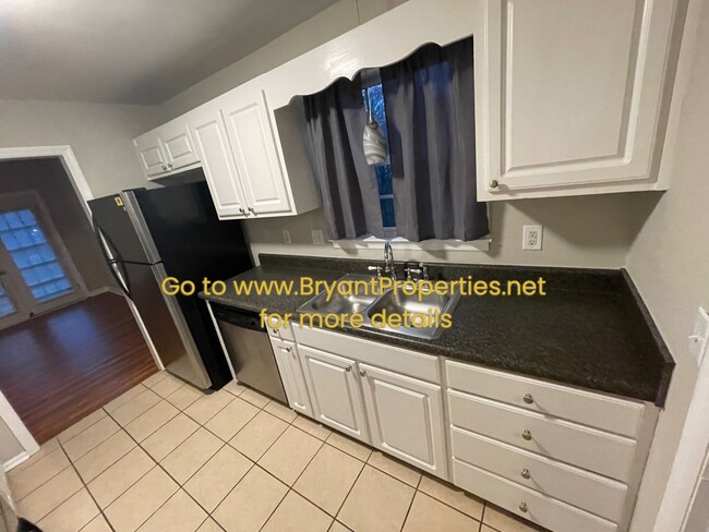 Photo - Nashville - Donelson- Percy Priest Lake Area - 3-bedroom 2.5 Bath