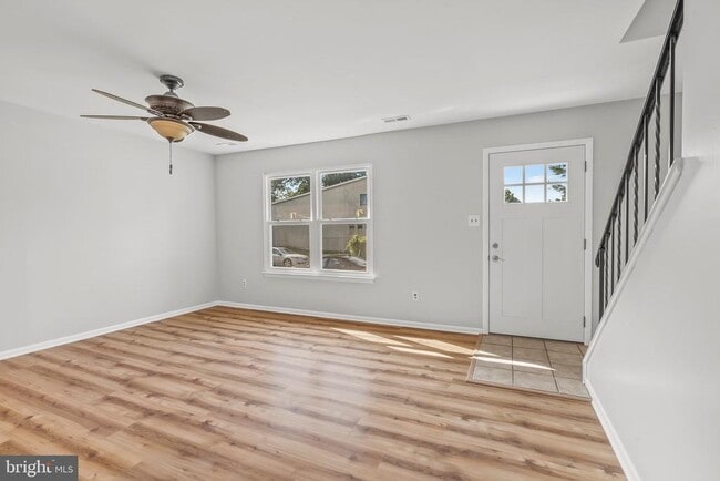 Photo - 341 Clarkson St