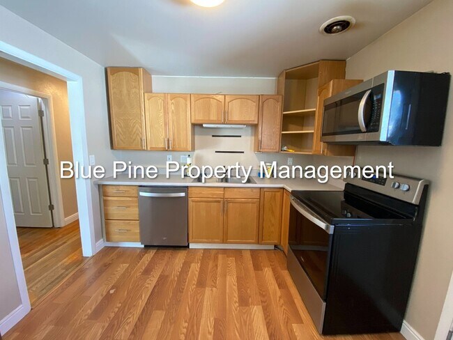 Photo - 1195 E 15th St