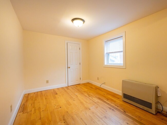 Photo - 152 North St Unit APT C