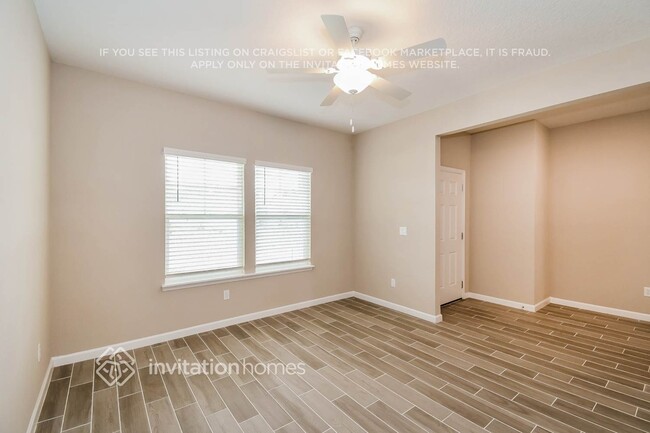 9853 Lemon Grass Ln