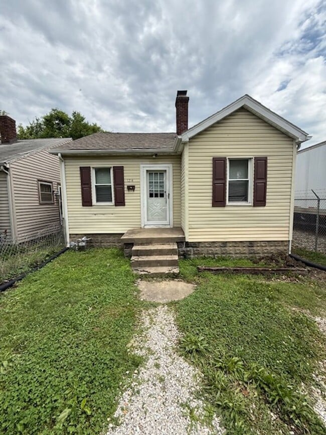 Building Photo - 1214 E Eichel Ave Rental