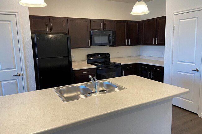 Photo - Maywood Villas