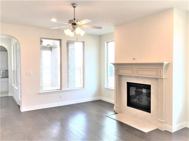 Photo - 6924 Royal View Dr