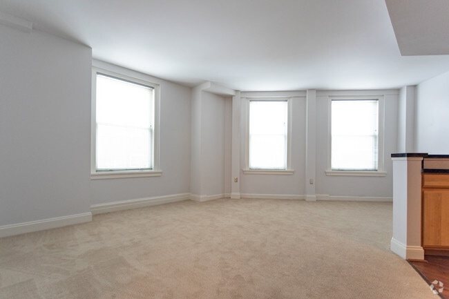 1 Bedroom, 1 Bath - 7th Floor - The Flats at Professional Arts Building