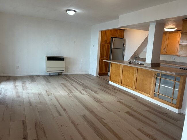 Photo - 187 Oakridge Dr