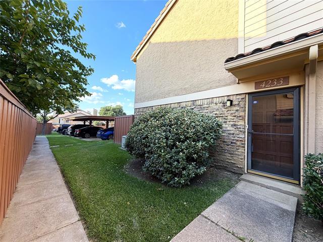 4233 Madera Rd Unidad 4