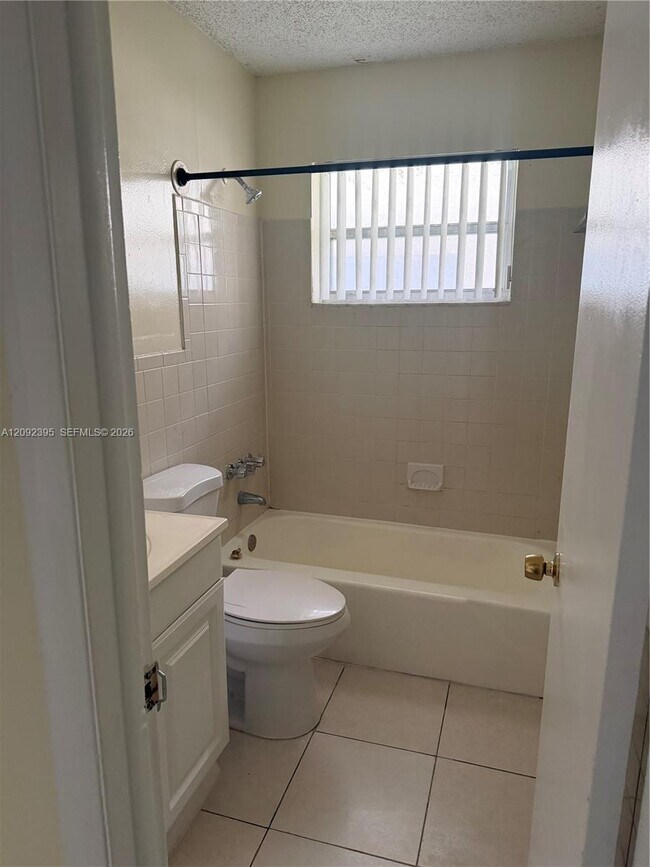 7800 NW 44th Ct Unit 1-3