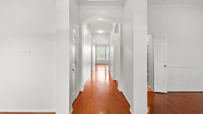 Photo - 20910 Deauville Dr