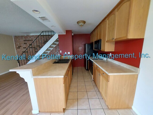 Photo - 2 Bed/1 bath Condo close to Capitola Village