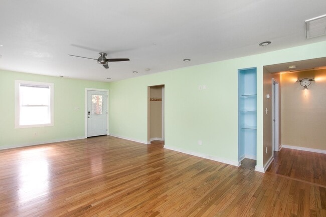 Photo - Beautiful and Spacious 5 Bedroom + 3 Bath Home w/ Office close to Downtown!