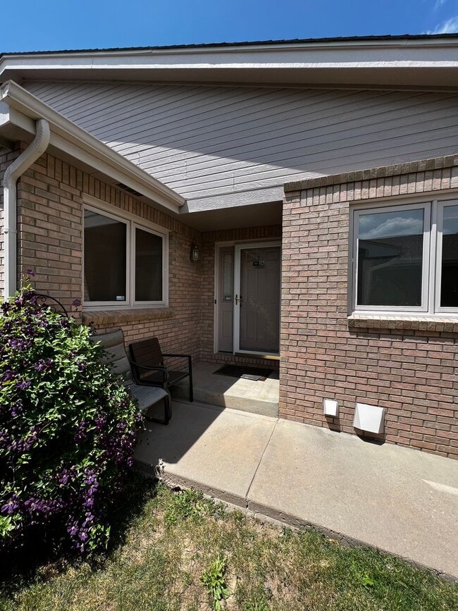 Photo - 4 Bed 3 Bath Townhouse in West Fort Collins!