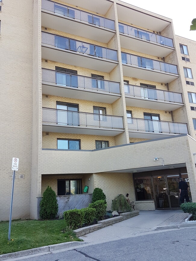 Building Photo - Cedar Park Tower