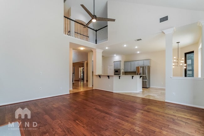 Photo - 14713 Calaveras Dr