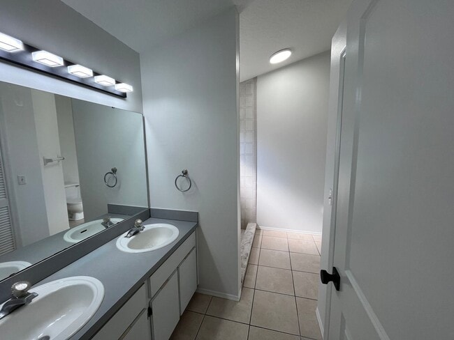 Photo - 109 Crossbryn Ct