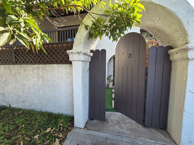 Photo - 2 Bedroom 2.5 Bath Town House in West Ventura