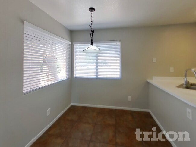 Photo - 2310 Superior Position St